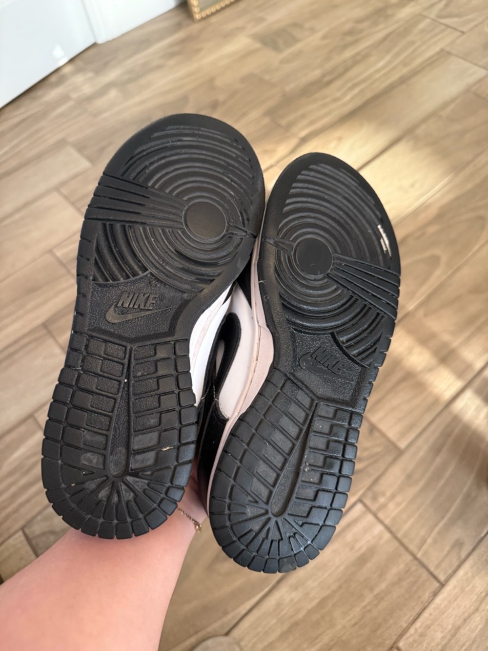 Nike Dunks Low Sneaker Pandas - Picture 6 of 7